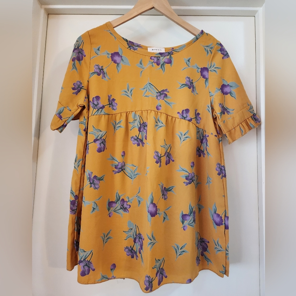 Hailey & Co Women's Mustard Yellow‎ Purple Floral Short Sleeve Shirt Size Large